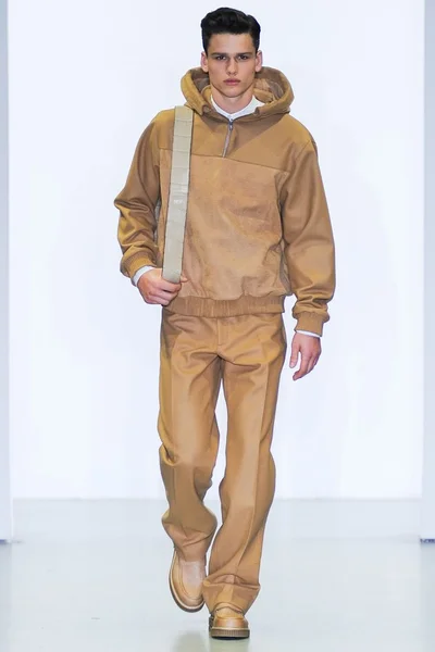 Look 6
